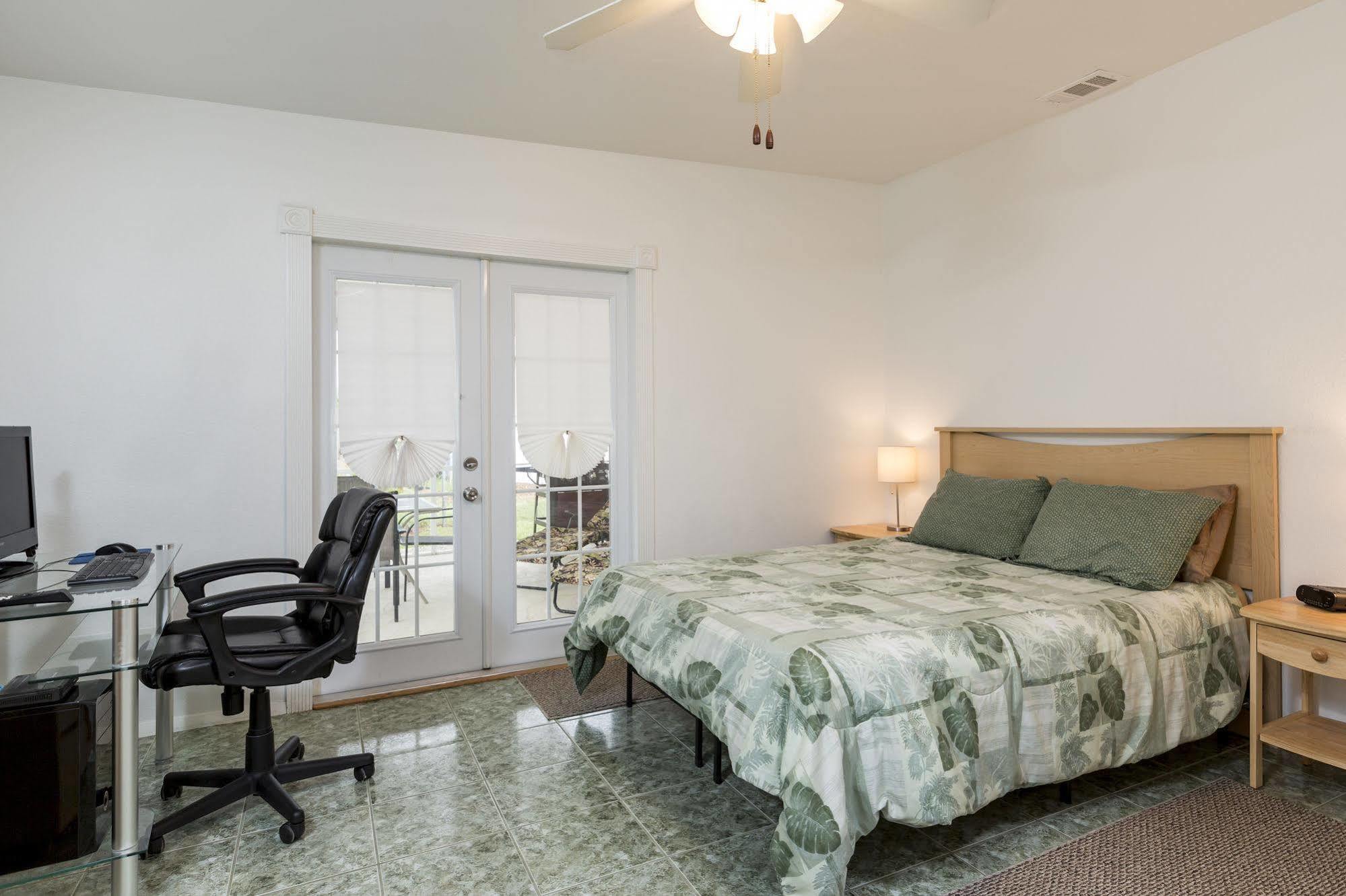 Van Nuys Port Charlotte Luaran gambar